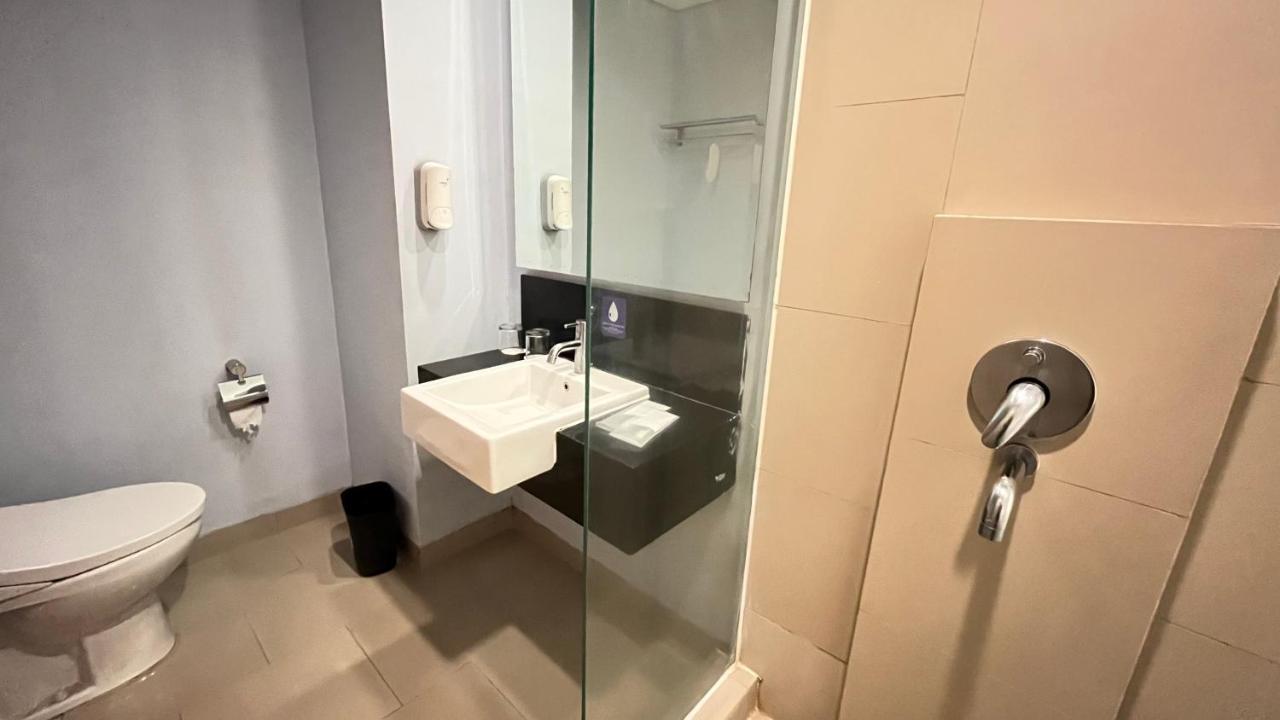 Luminor Hotel Metro Indah - Bandung By Wh Cicadas Exteriör bild