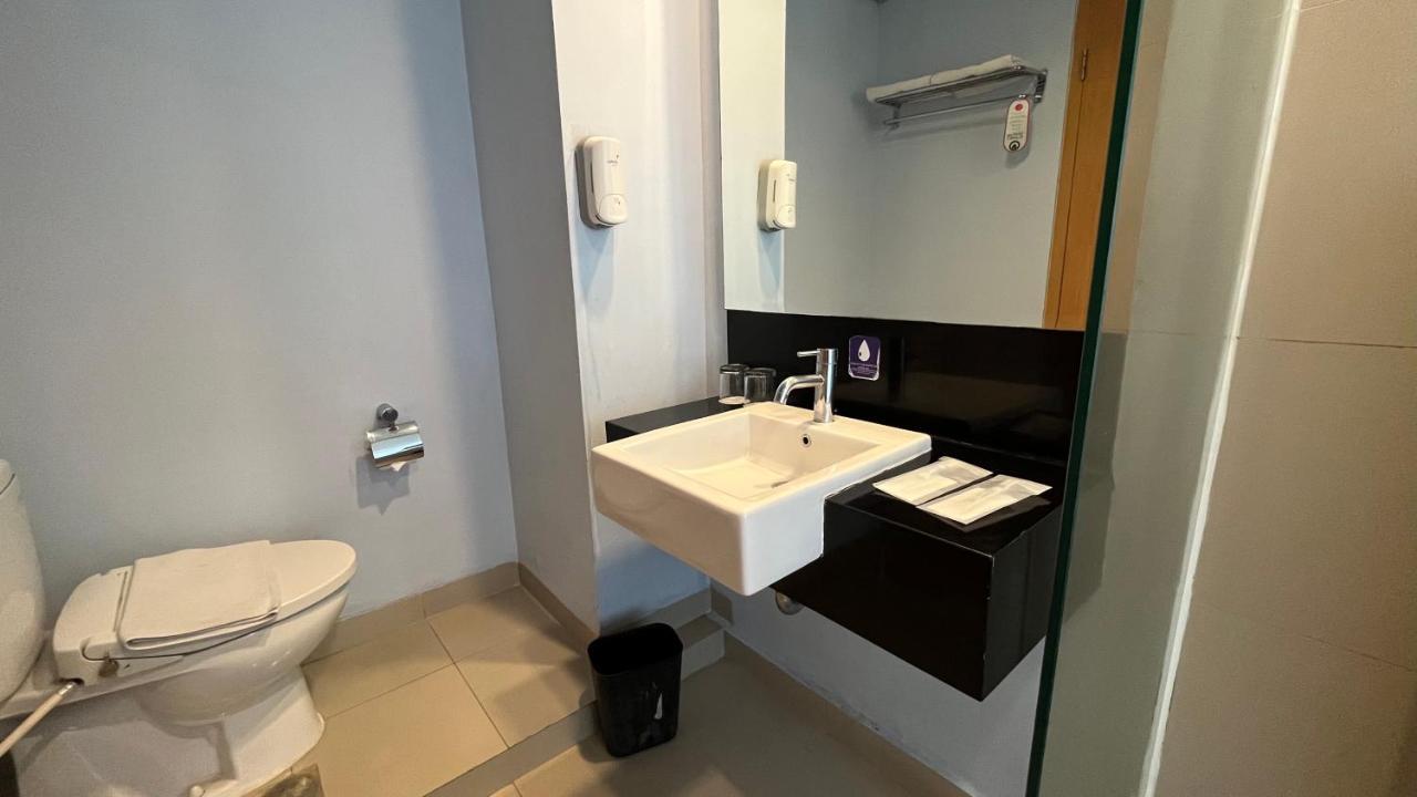 Luminor Hotel Metro Indah - Bandung By Wh Cicadas Exteriör bild