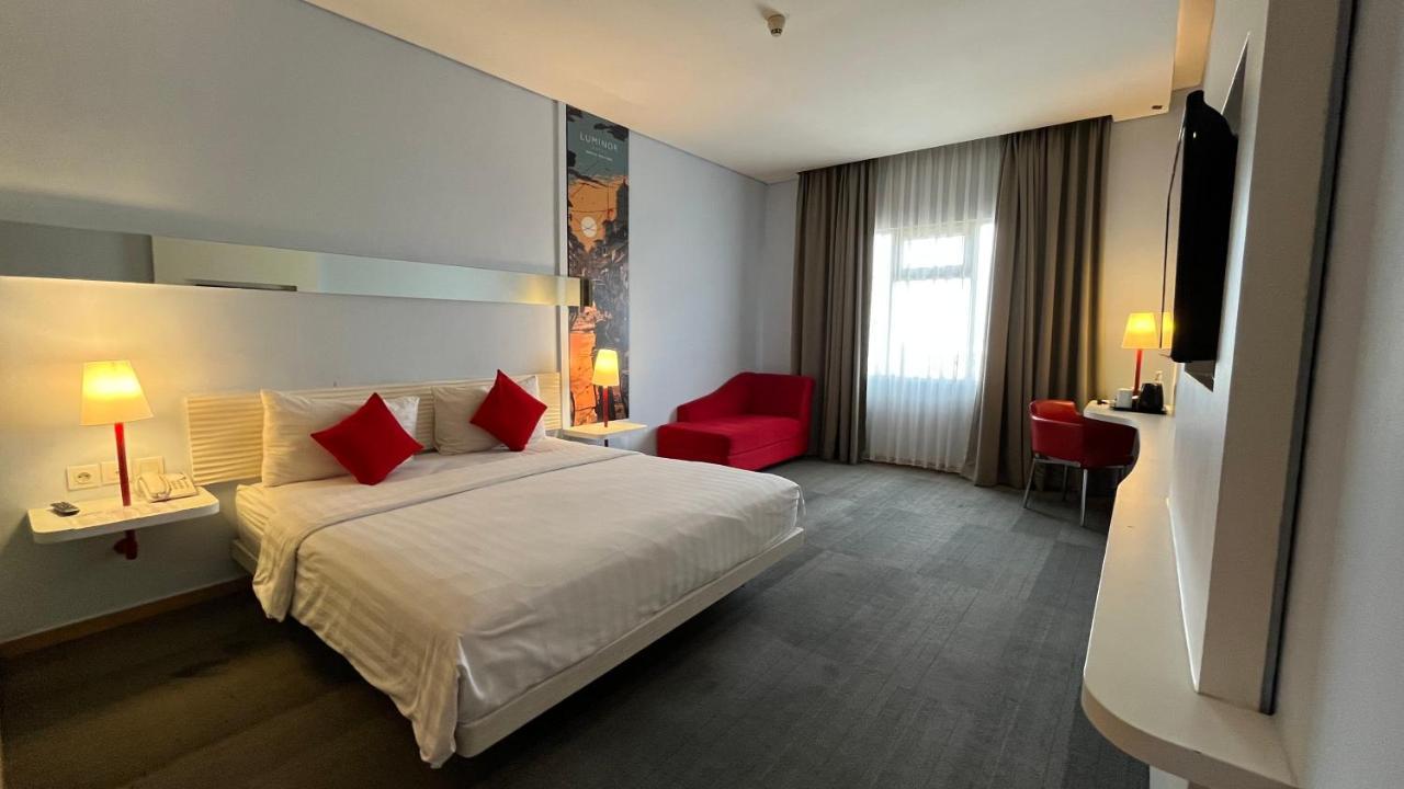 Luminor Hotel Metro Indah - Bandung By Wh Cicadas Exteriör bild