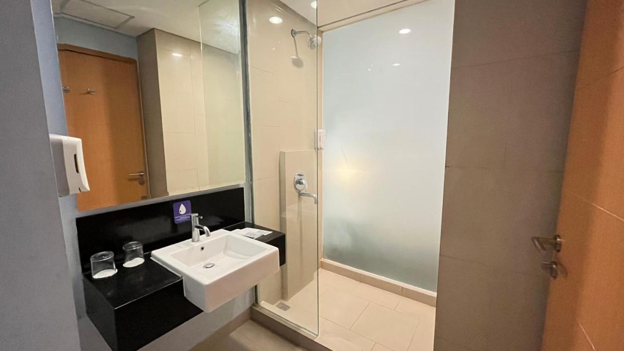 Luminor Hotel Metro Indah - Bandung By Wh Cicadas Exteriör bild