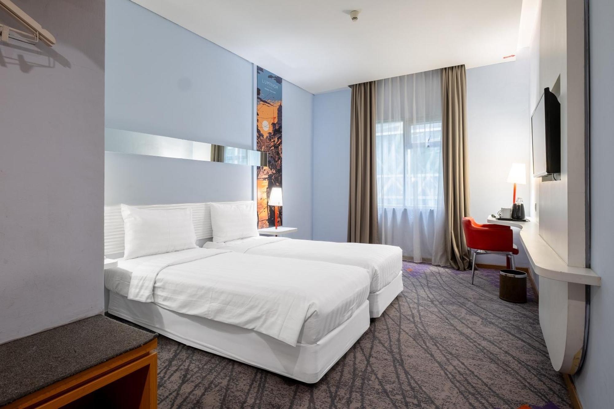 Luminor Hotel Metro Indah - Bandung By Wh Cicadas Exteriör bild