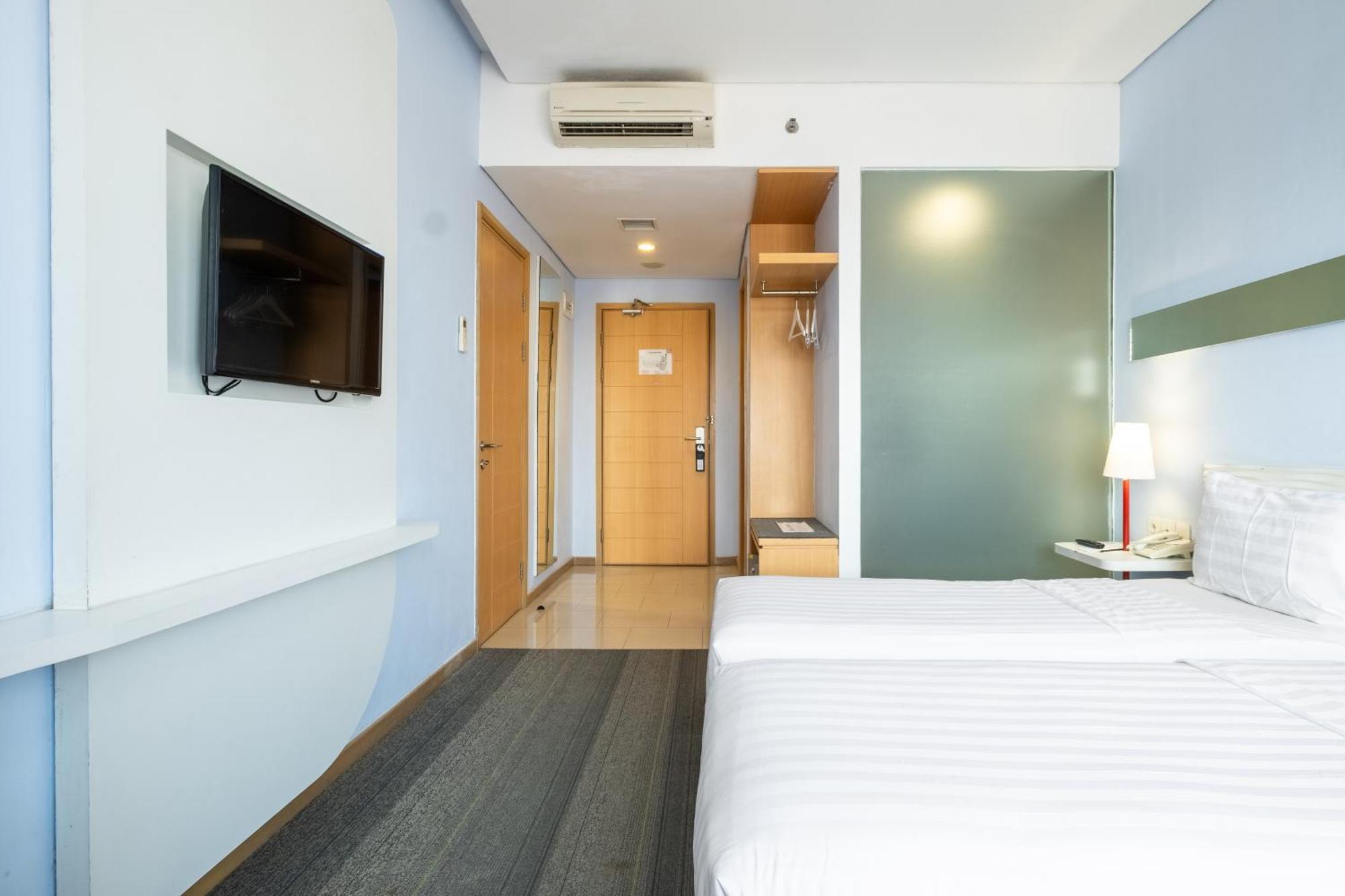 Luminor Hotel Metro Indah - Bandung By Wh Cicadas Exteriör bild